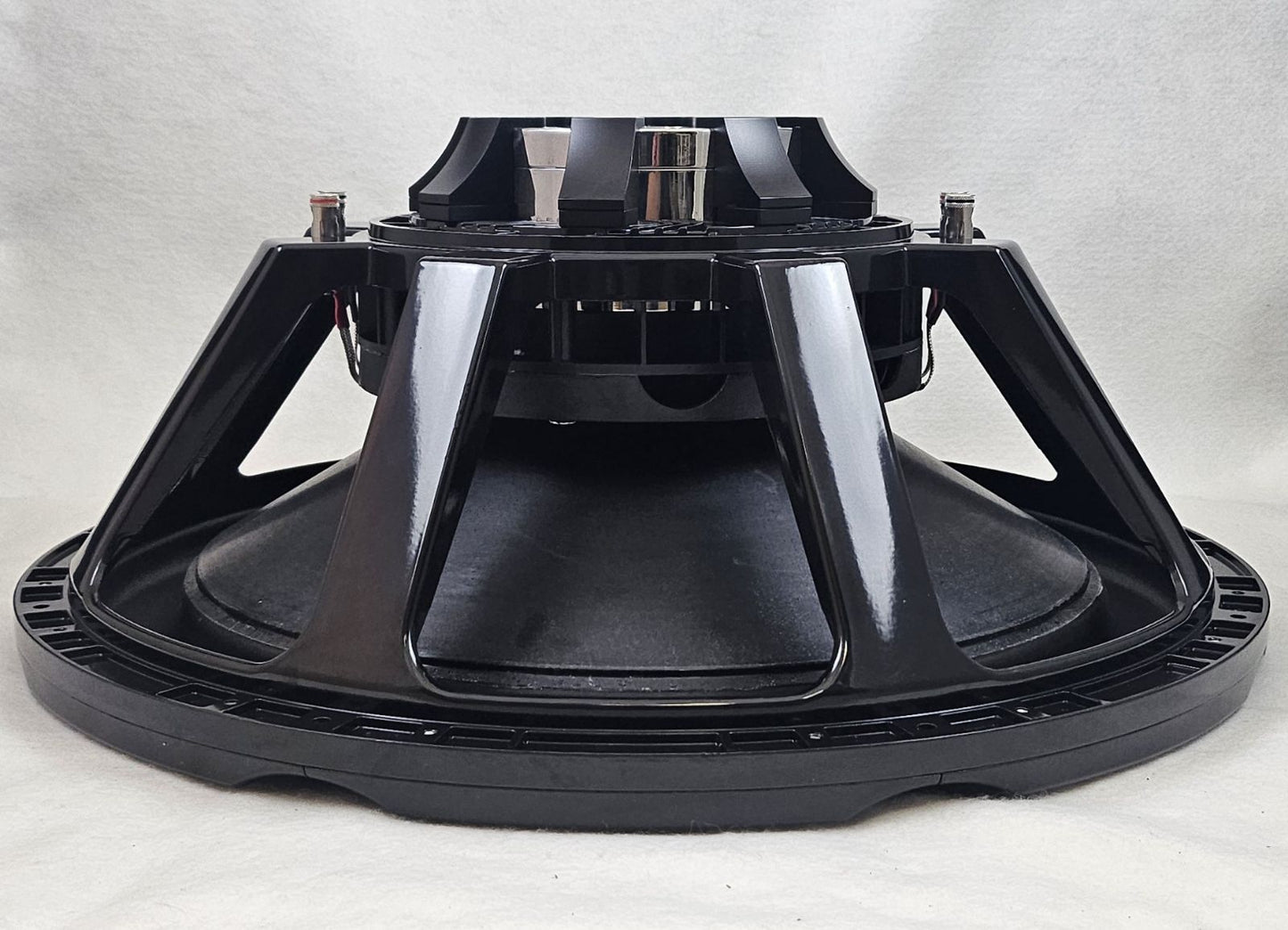 Stereo Integrity HFS-24 Shallow Mount 24-inch Subwoofer with XBL^2 Motor