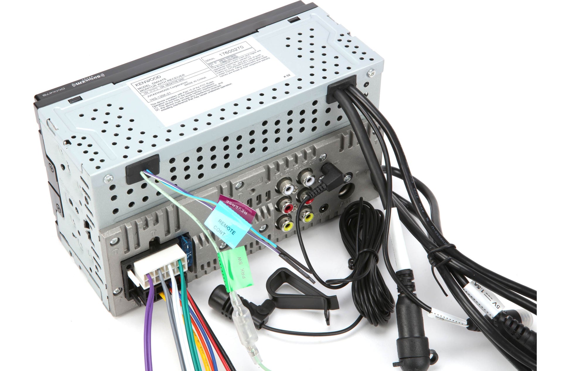 Car stereo system with connected wires 