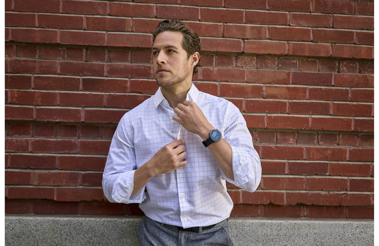 Garmin Venu 4 GPS smartwatch — 45 mm (Slate with black silicone band)