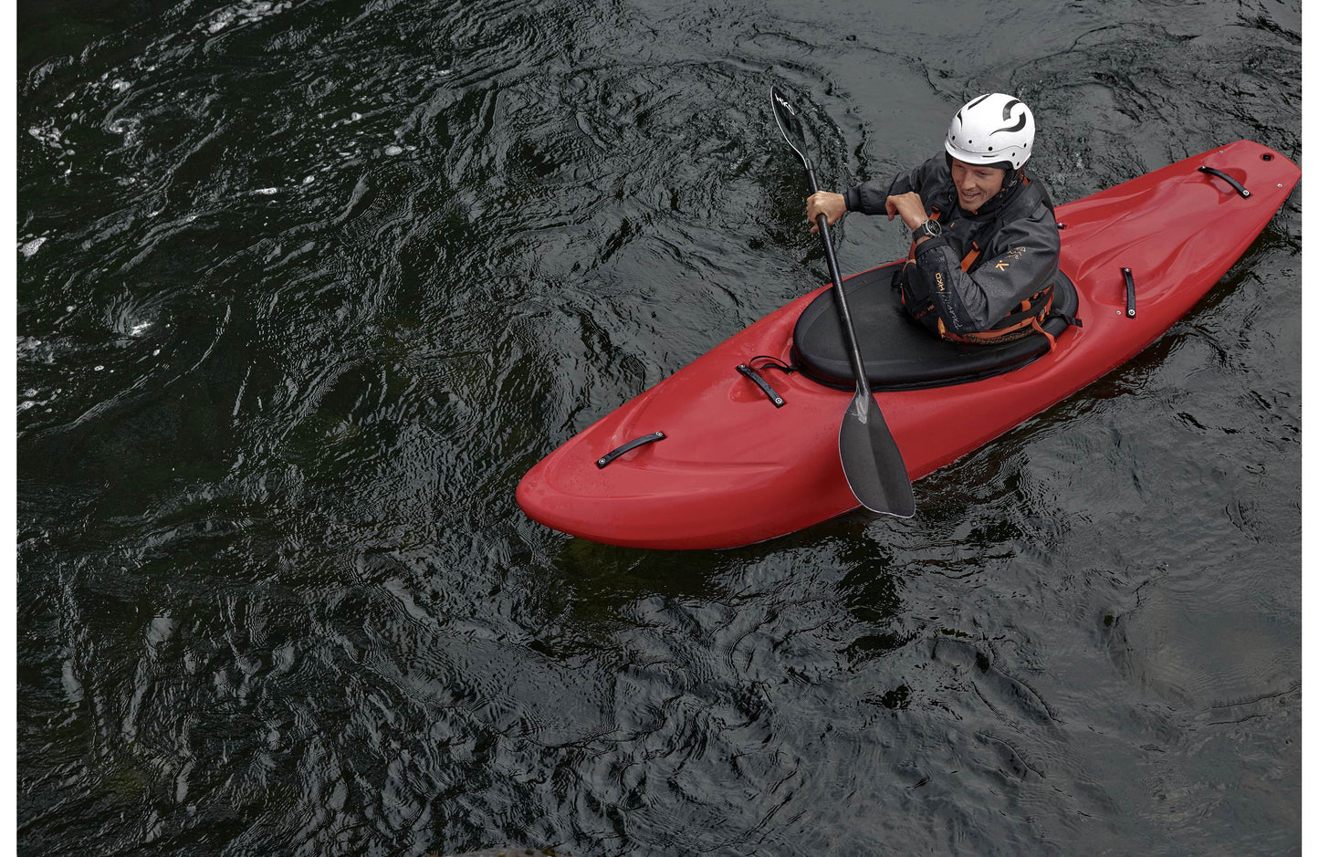 Garmin fenix 8 Pro 51 mm AMOLED (Sapphire, titanium with graphite/black silicone band)