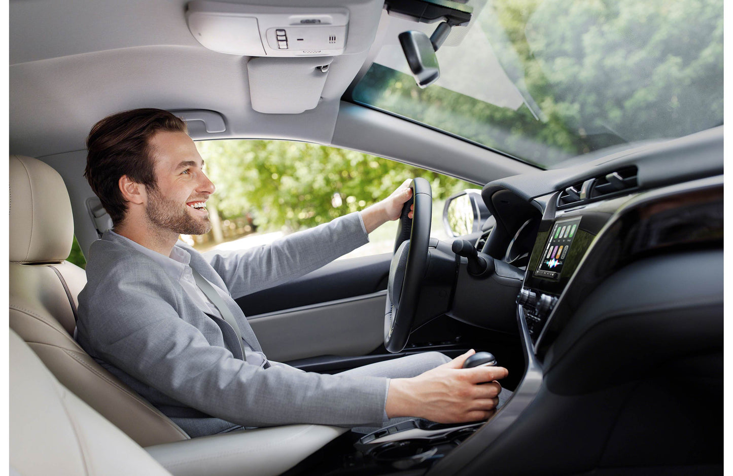 Sony XAV-AX6000 6.95-inch Wireless CarPlay Android Auto Media Receiver with HDMI Input