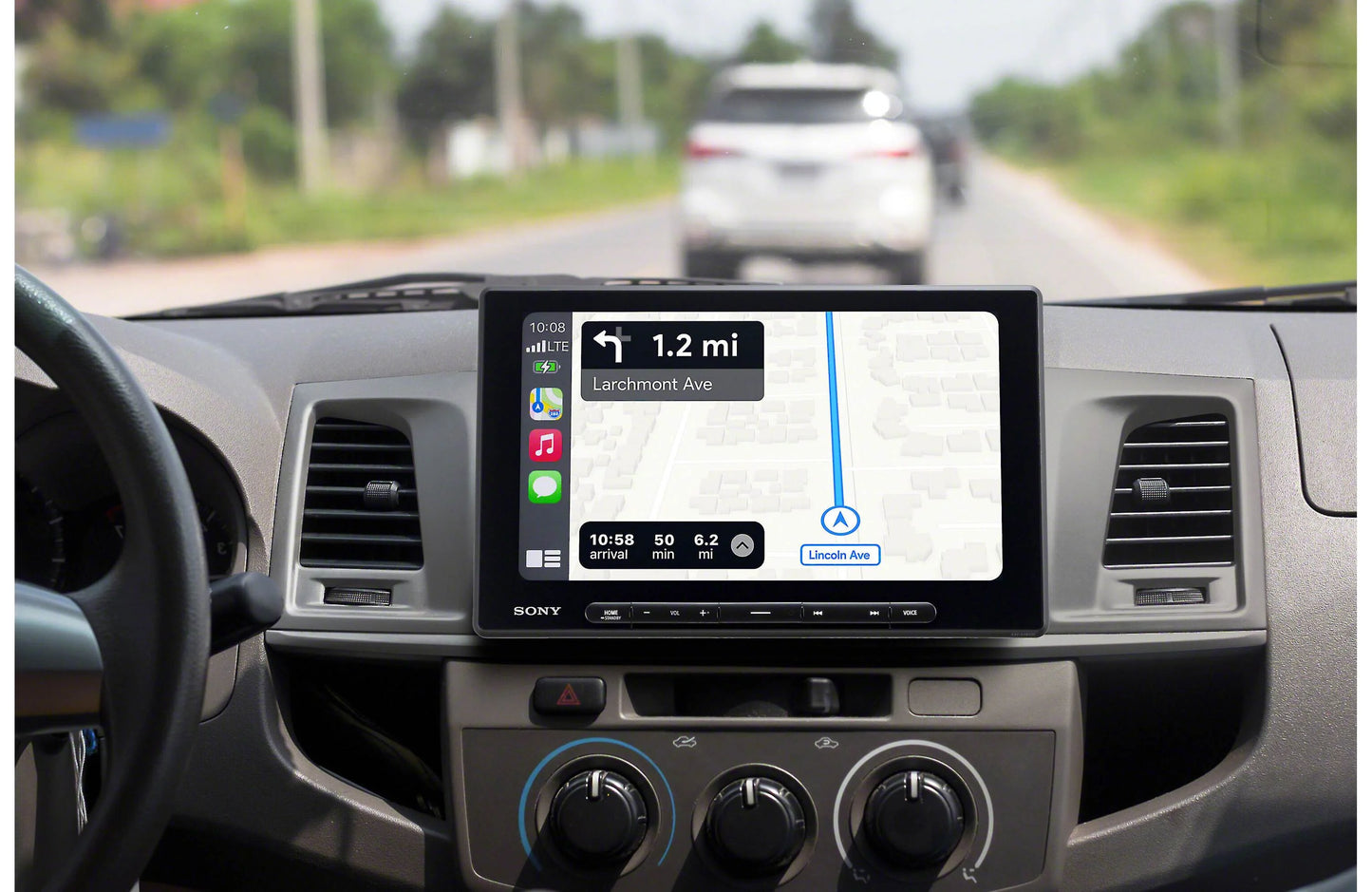 Sony XAV-AX8500 10.1-inch Digital Multimedia Receiver with Tilt Swivel Display