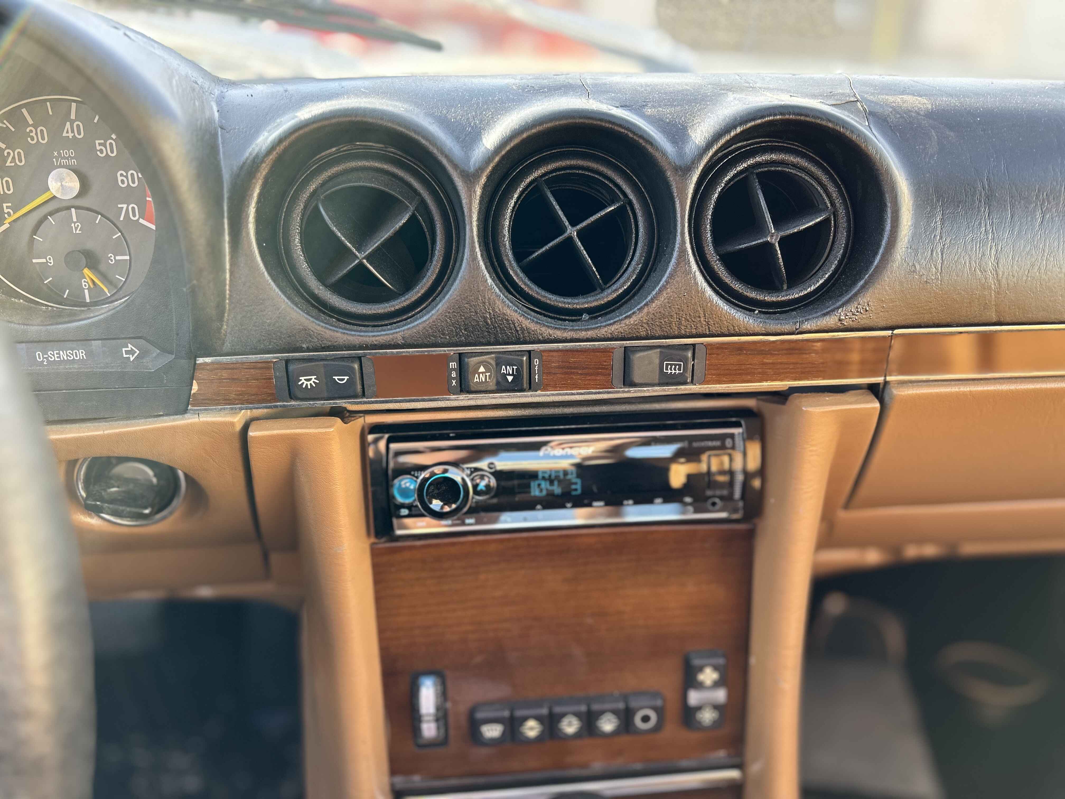 Car Stereo Installation 